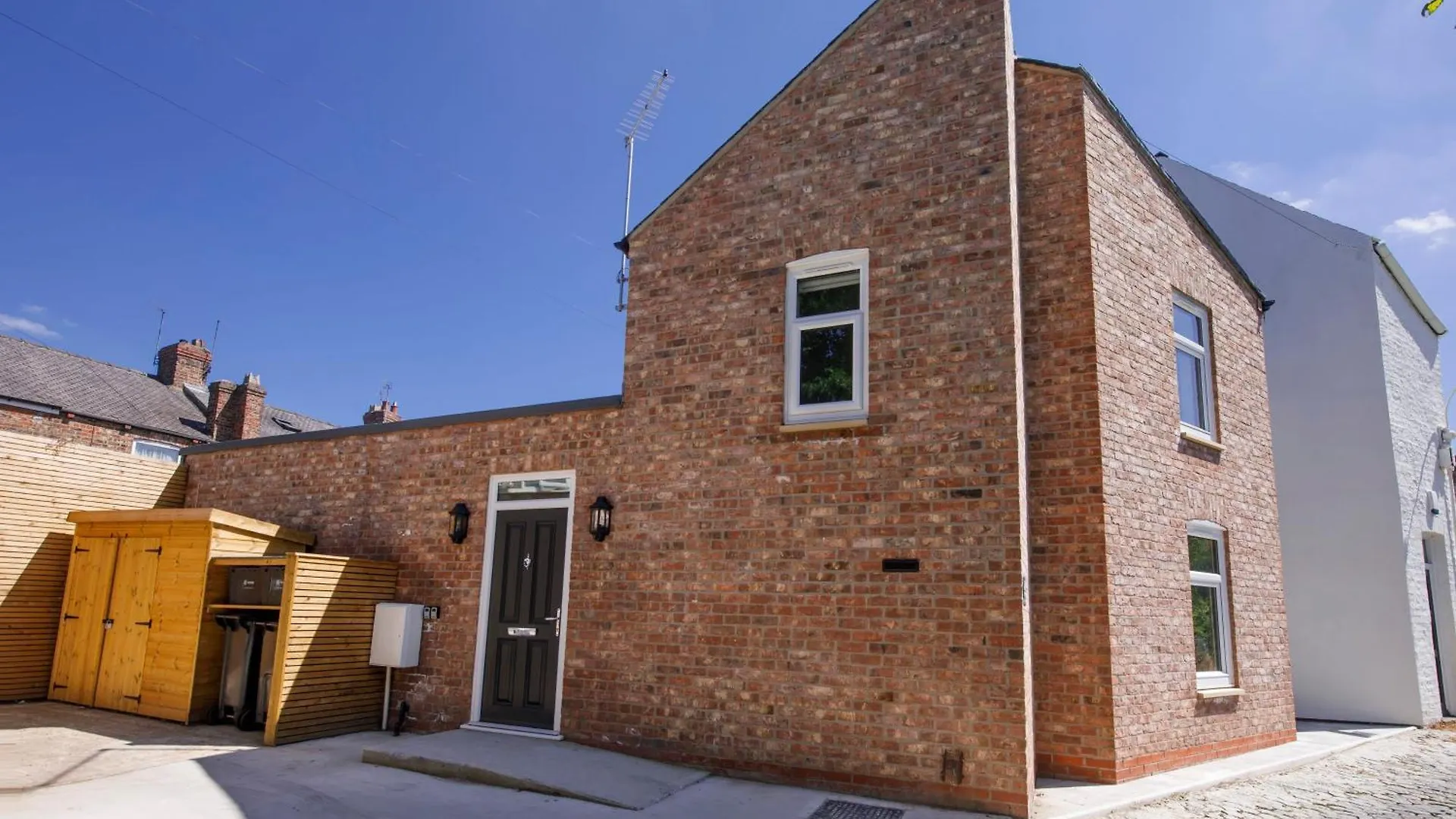 Beautiful 2 Bed Home On Quiet Cobblestone Lane, Pet Friendly York 0*,  Royaume-Uni